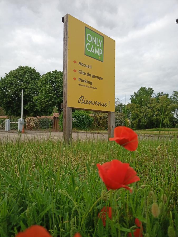 Onlycamp Camping Le Champ D'Ete Reyssouze Exterior foto