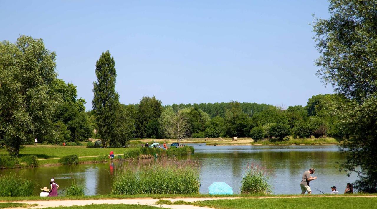 Onlycamp Camping Le Champ D'Ete Reyssouze Exterior foto