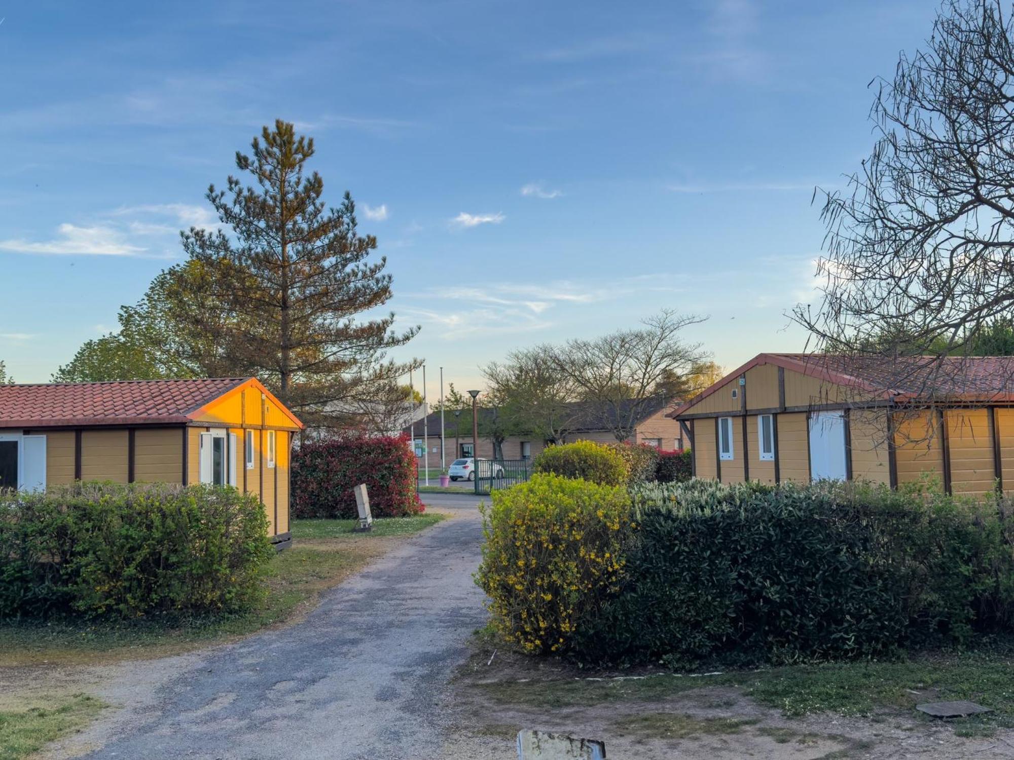 Onlycamp Camping Le Champ D'Ete Reyssouze Exterior foto