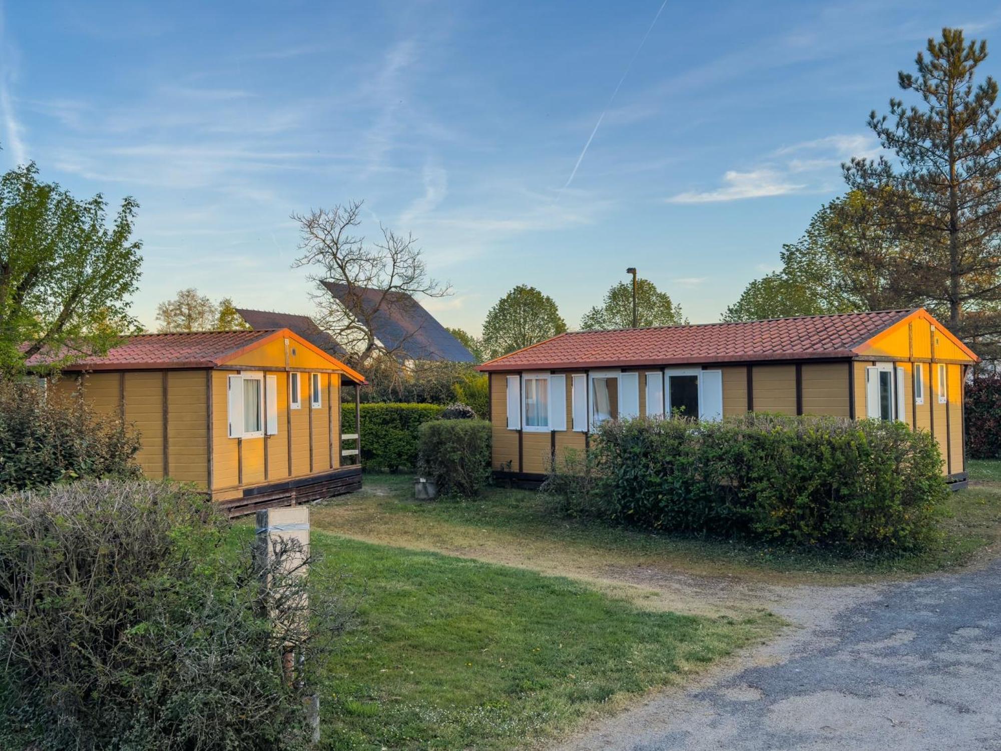 Onlycamp Camping Le Champ D'Ete Reyssouze Exterior foto
